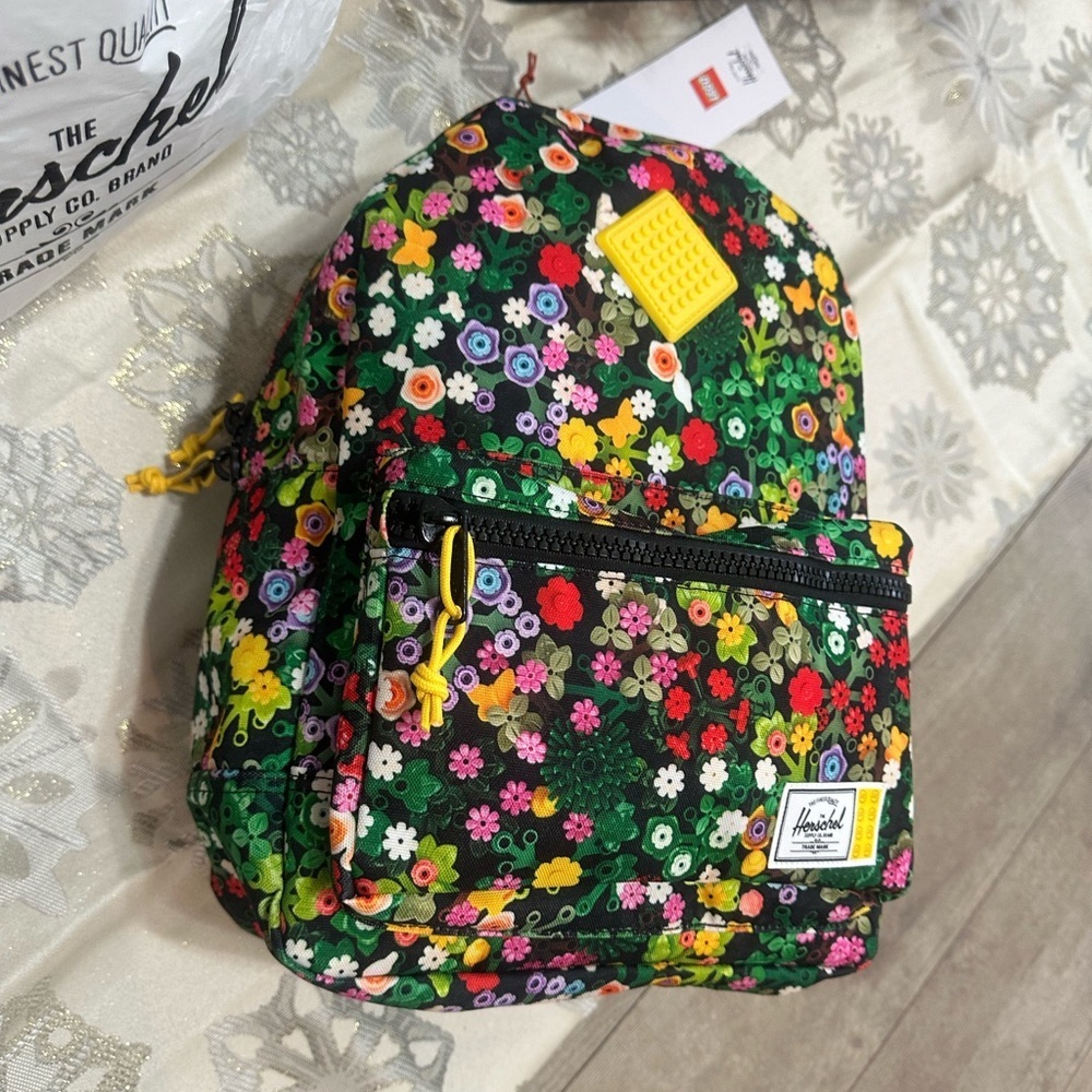 New Herschel Heritage x LEGO Children’s Floral Lego Backpack Limited Edition 15L - Picture 4 of 16
